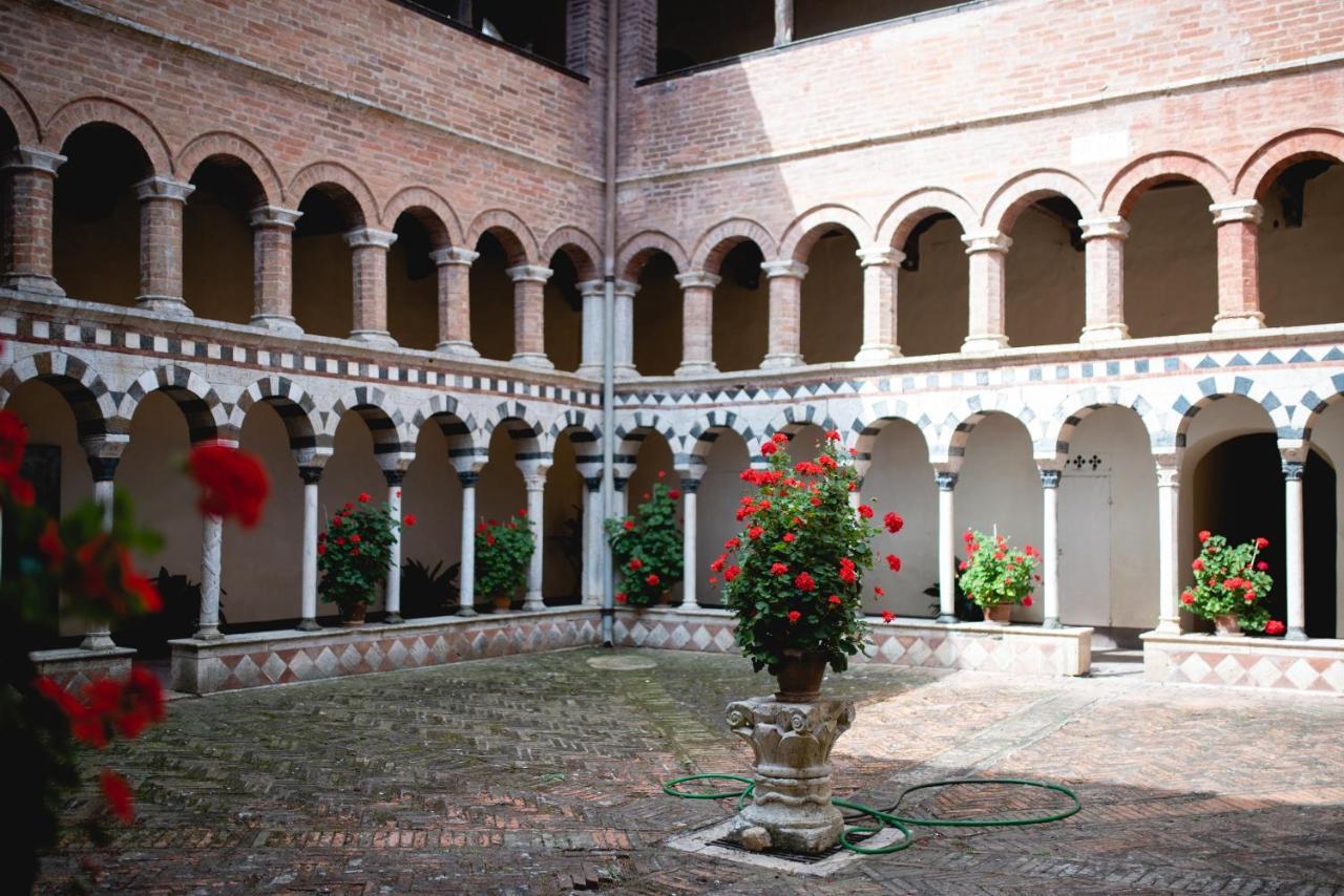 Antico Borgo Di Torri Bed & Breakfast Sovicille Exterior foto