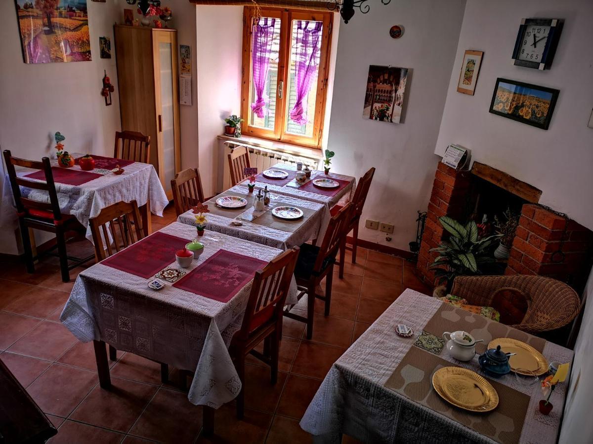 Antico Borgo Di Torri Bed & Breakfast Sovicille Exterior foto