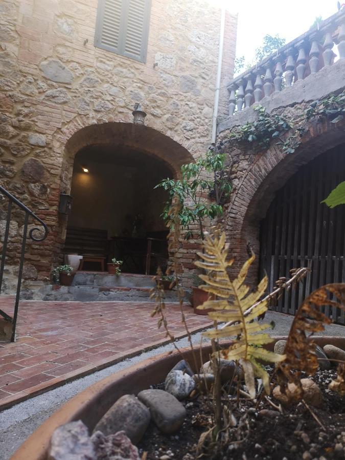 Antico Borgo Di Torri Bed & Breakfast Sovicille Exterior foto
