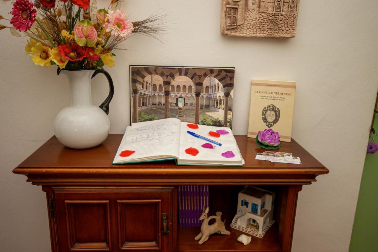 Antico Borgo Di Torri Bed & Breakfast Sovicille Exterior foto
