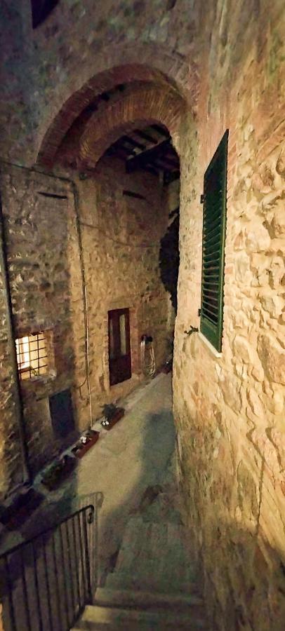 Antico Borgo Di Torri Bed & Breakfast Sovicille Exterior foto
