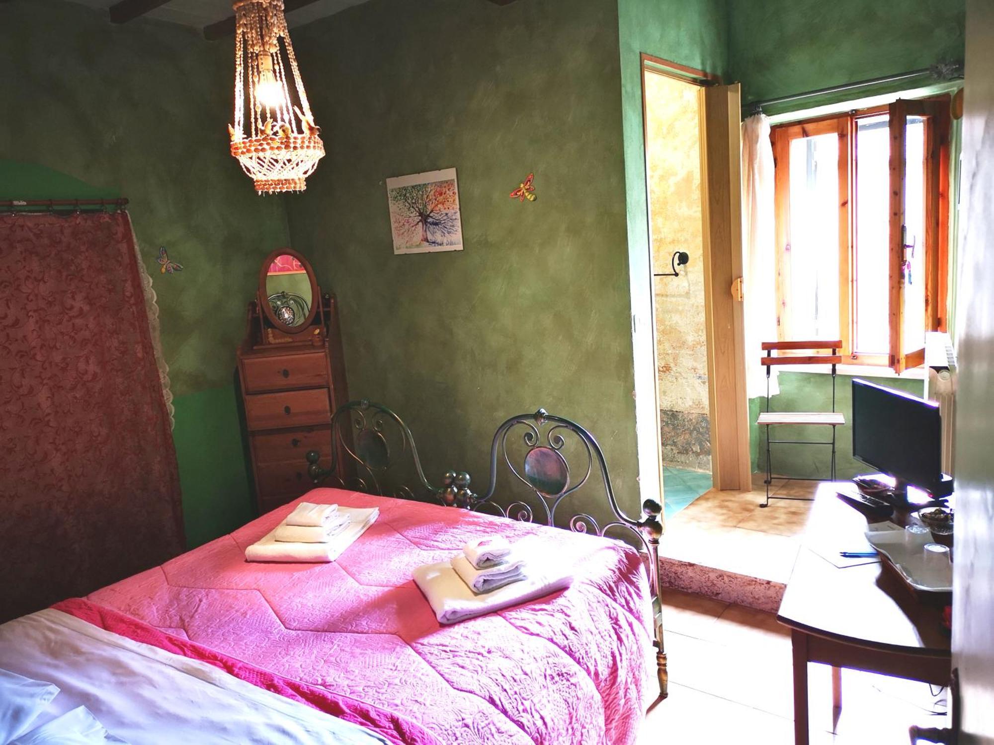 Antico Borgo Di Torri Bed & Breakfast Sovicille Exterior foto